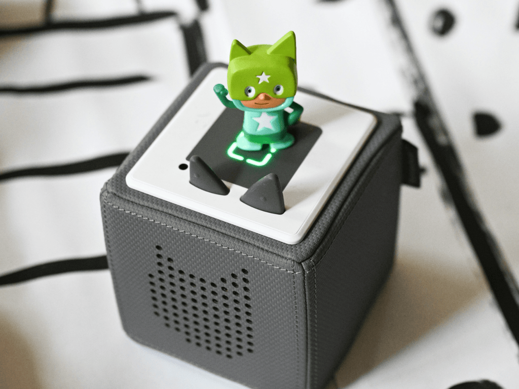 Turquoise & Green Superhero Creative-Tonie image 6