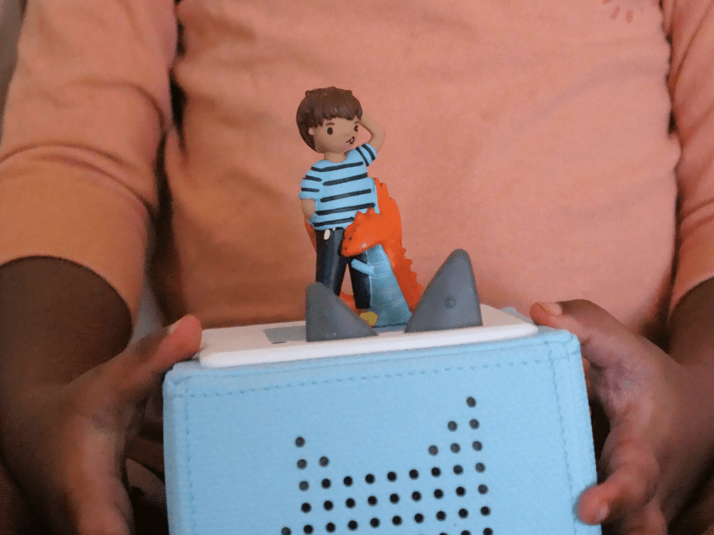 Planet Omar: Accidental Trouble Magnet Tonie image 6